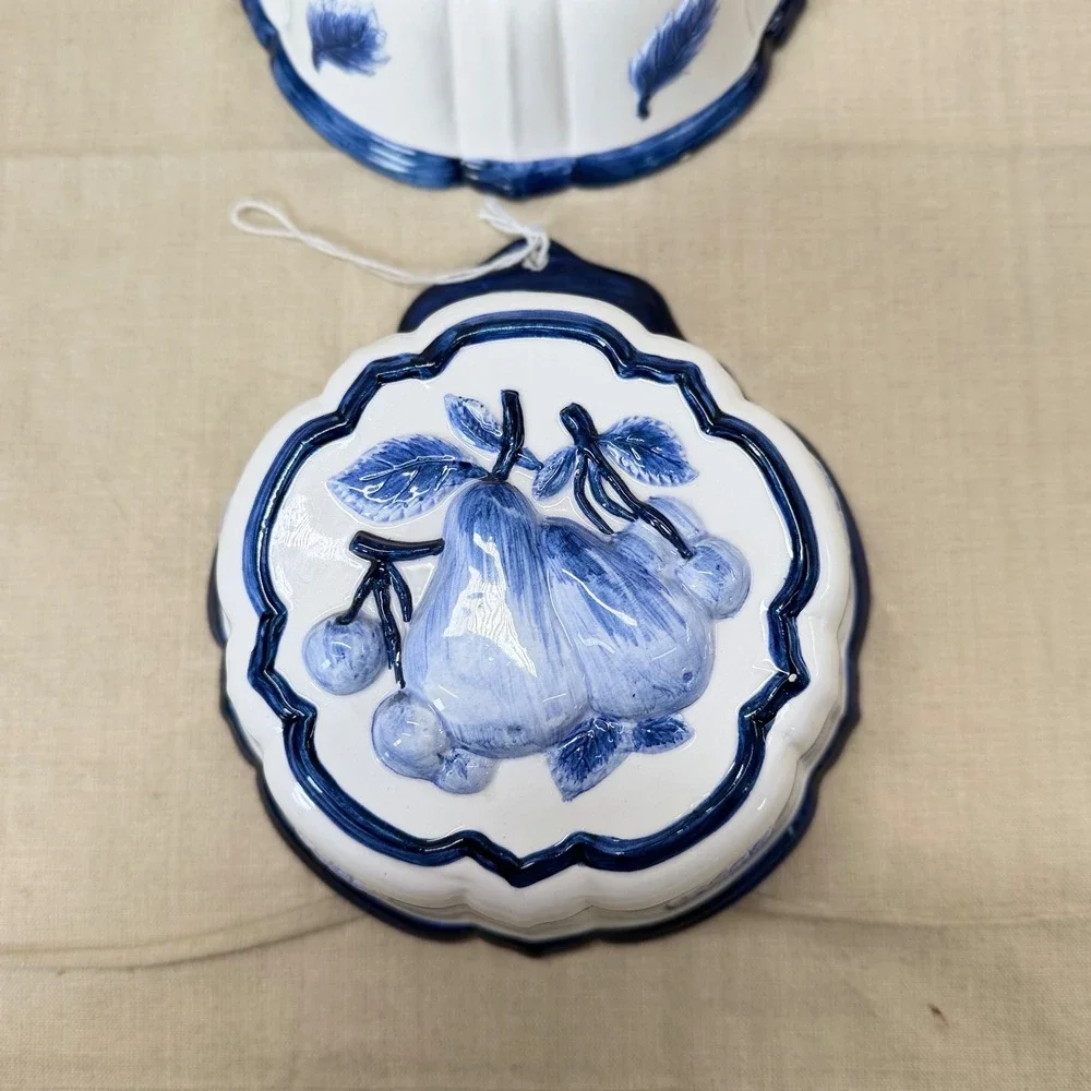 Vintage Blue White Hanging Ceramic Molds Pair Fruit Kitchen Wall Plate Decor